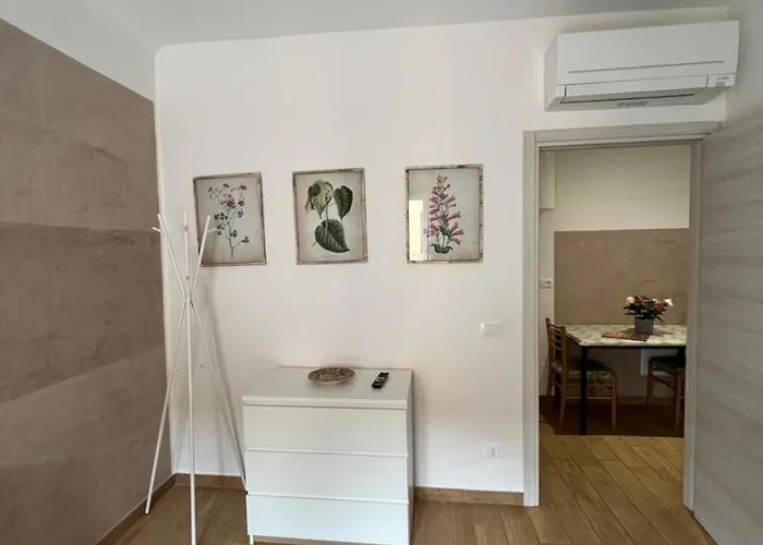 公寓 Casa Dora 雷焦艾米利亚